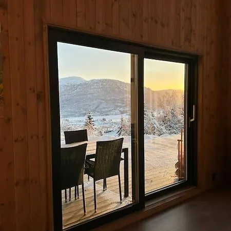 Holiday home I Flott Og Naer Breen